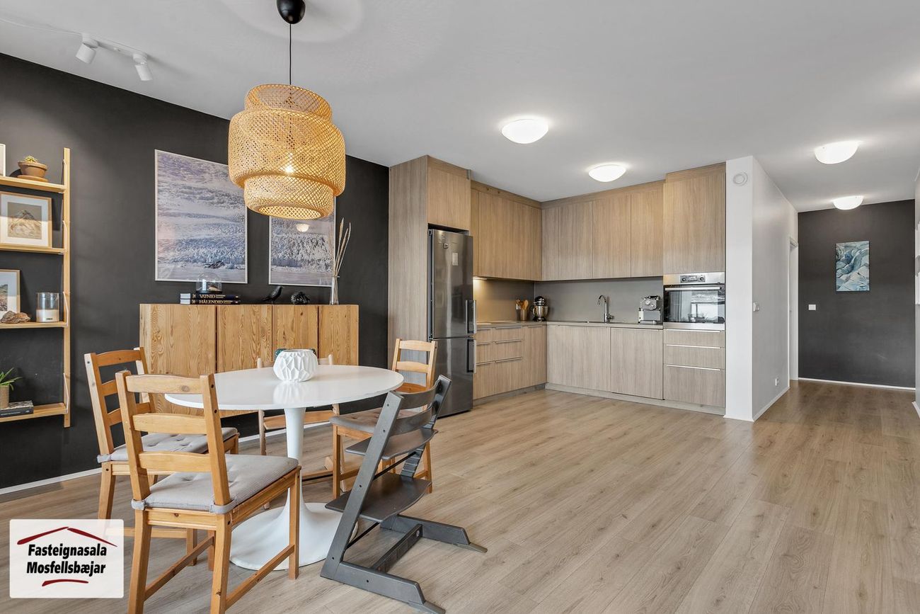 Uglugata 4, 270 Mosfellsbær