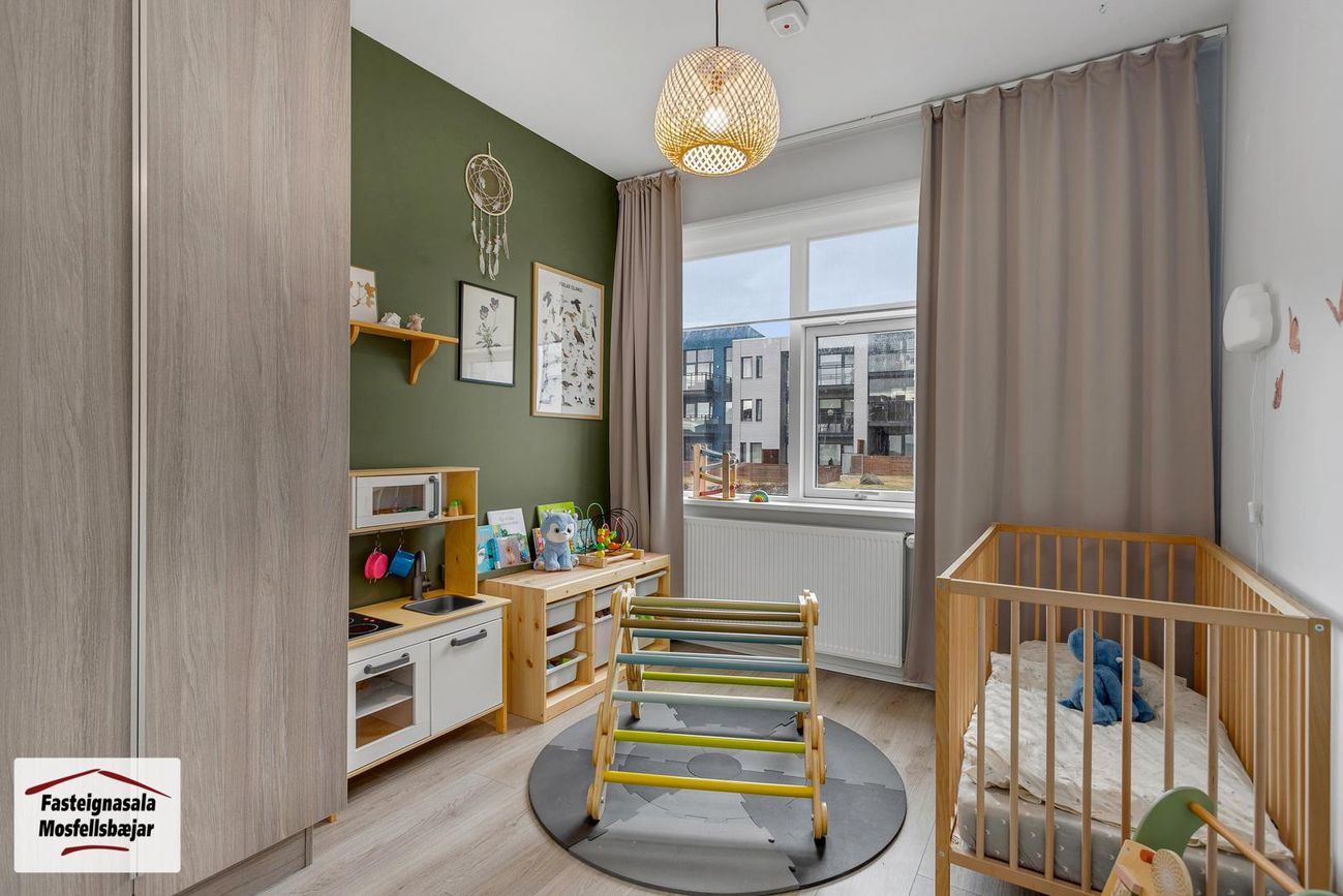 Uglugata 4, 270 Mosfellsbær