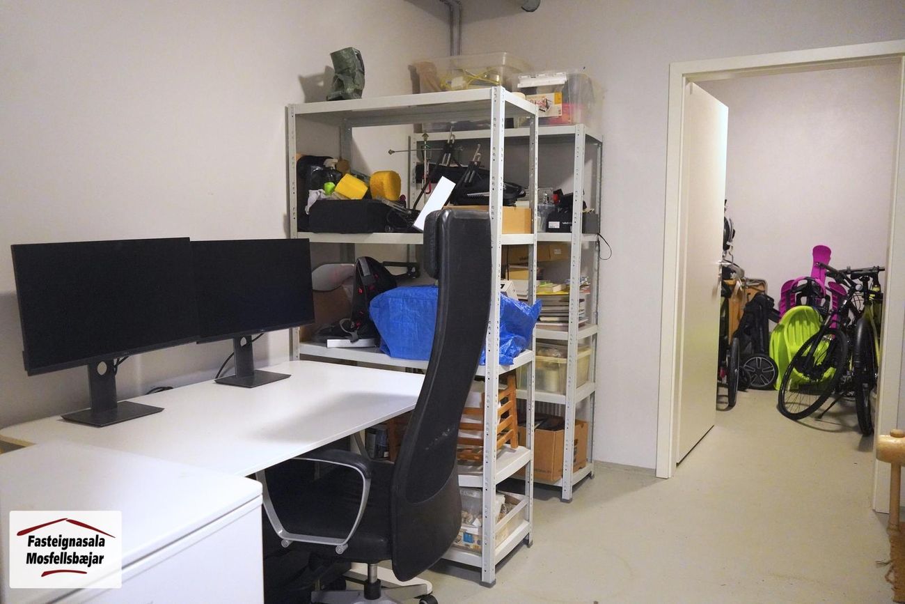 Uglugata 4, 270 Mosfellsbær