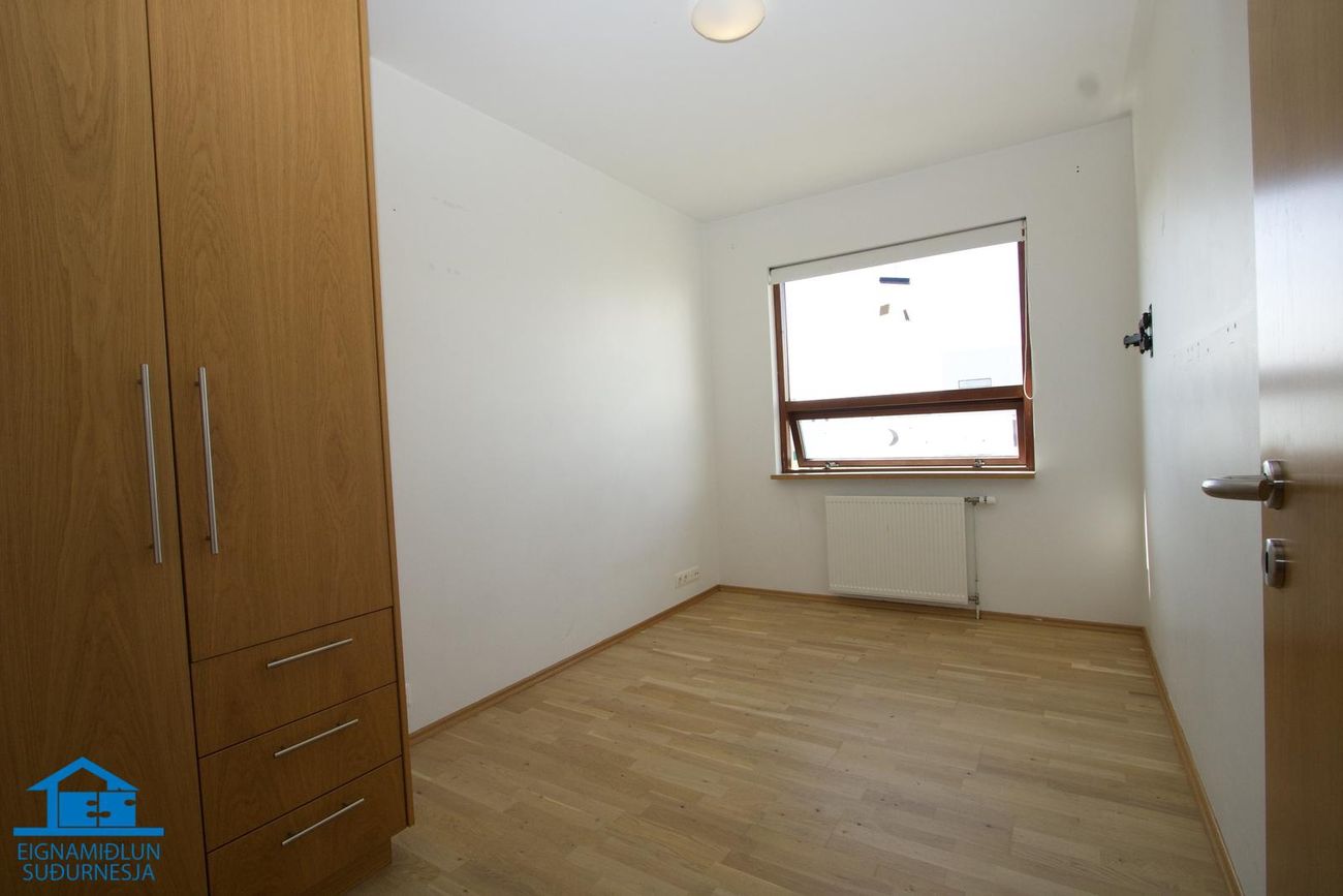 Tjarnabakki 4, 260 Reykjanesbær