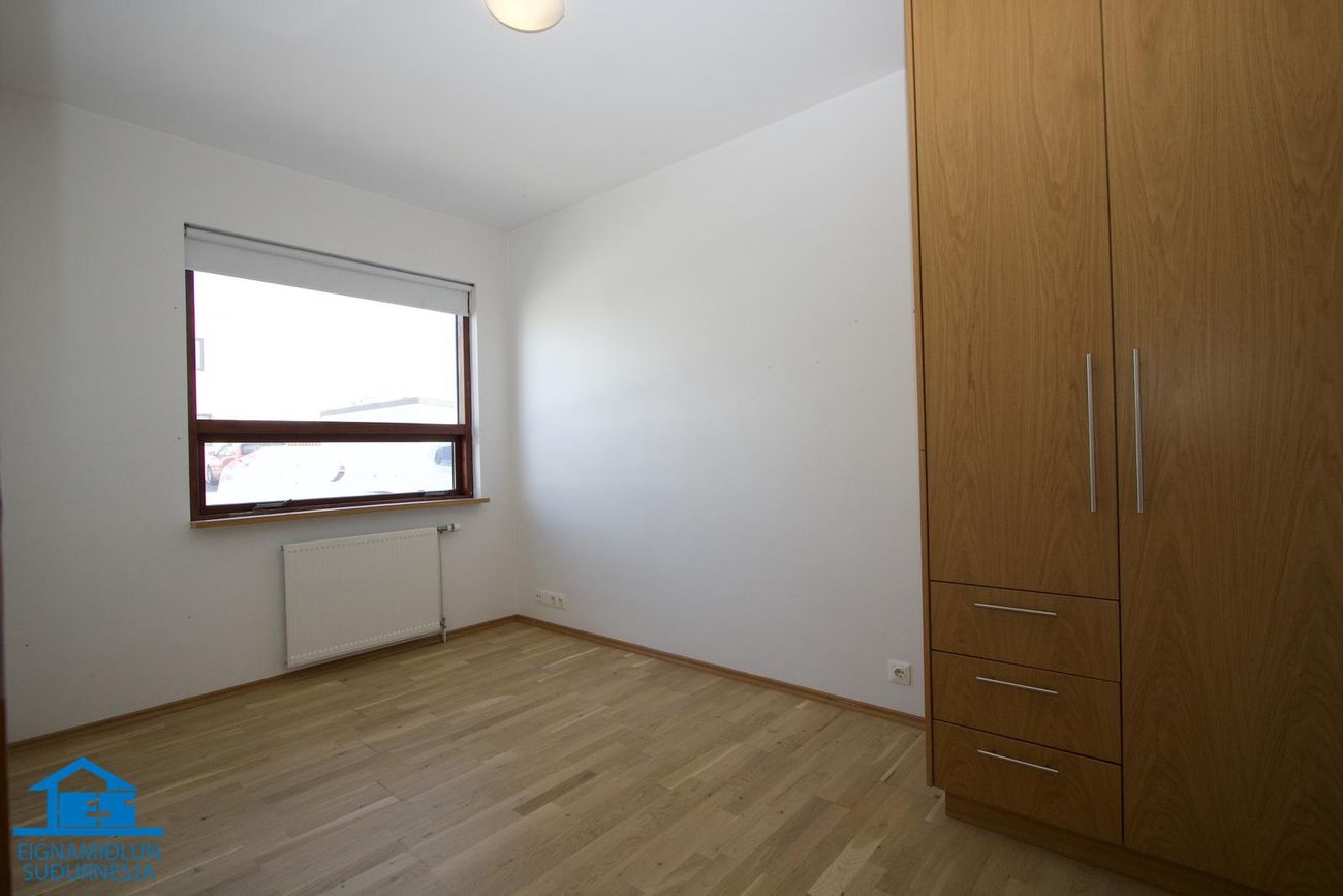 Tjarnabakki 4, 260 Reykjanesbær