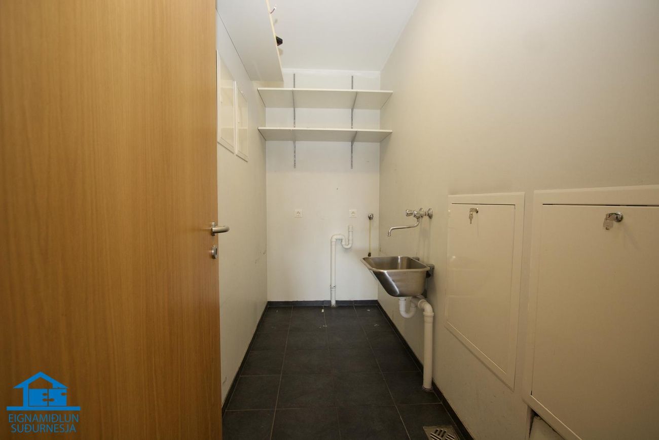 Tjarnabakki 4, 260 Reykjanesbær