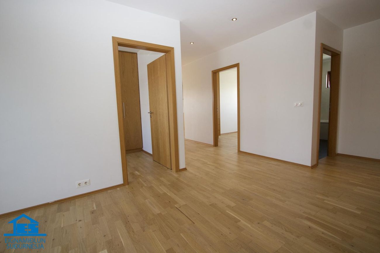 Tjarnabakki 4, 260 Reykjanesbær