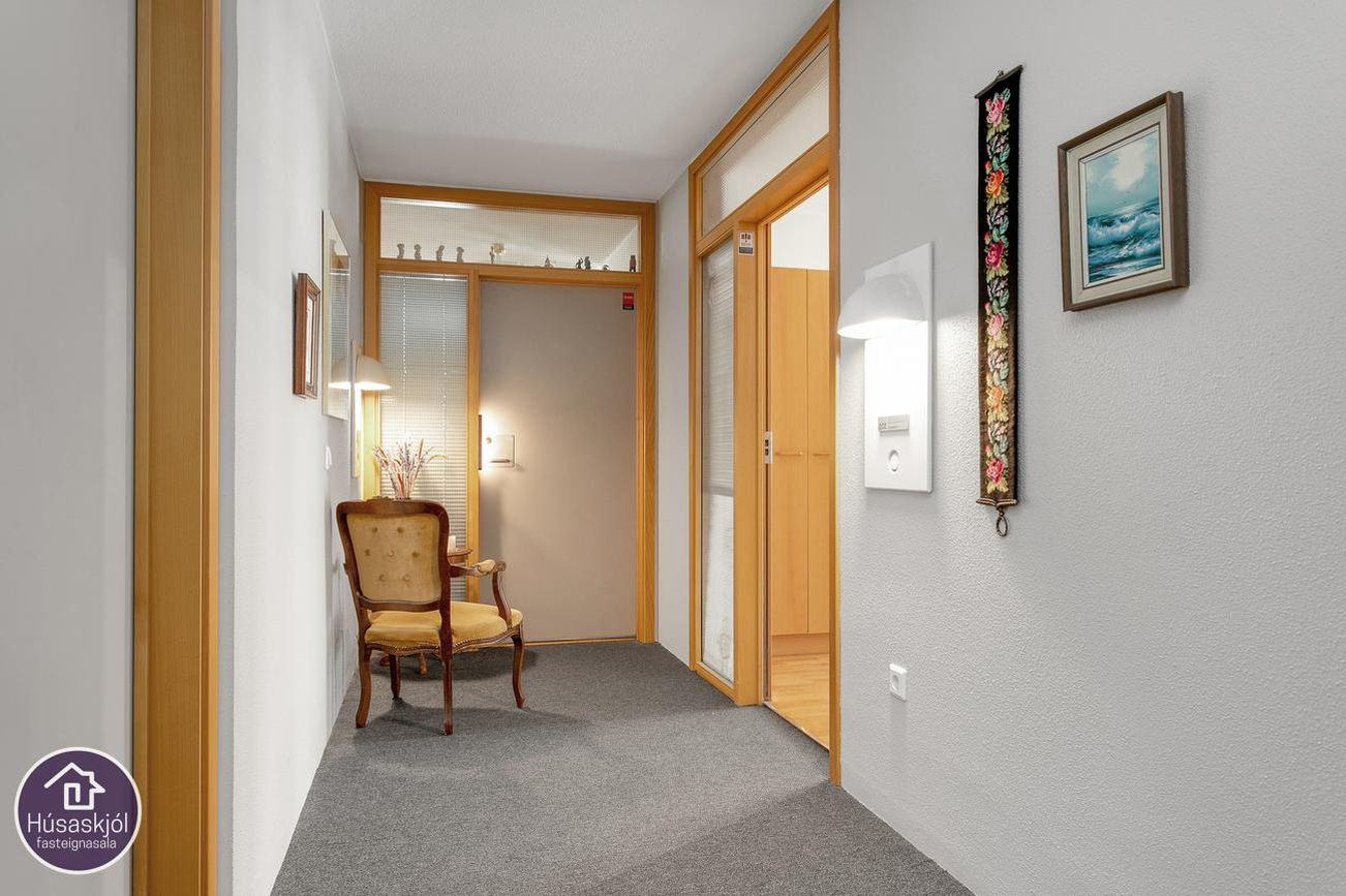 Sólvangsvegur 1, 220 Hafnarfjörður