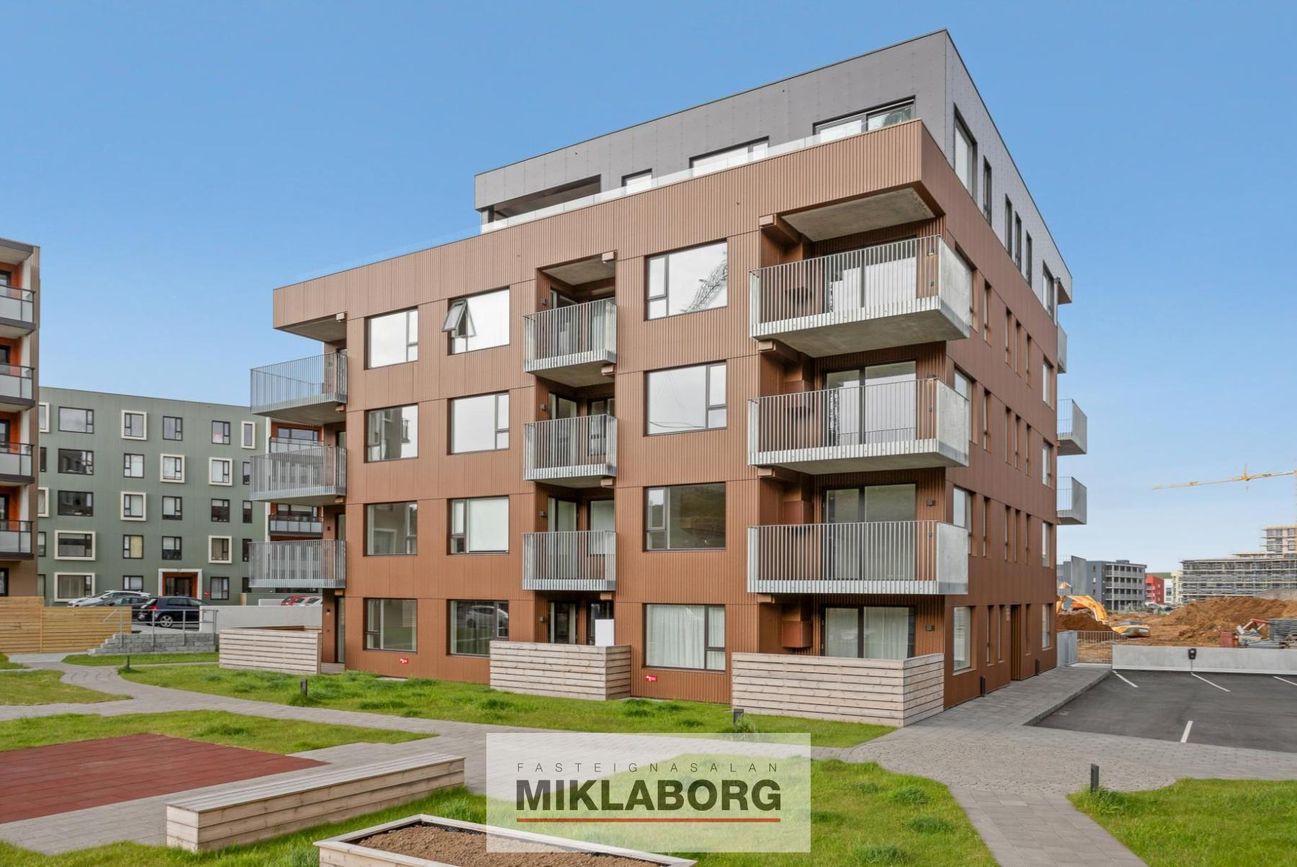Hringhamar 31, 221 Hafnarfjörður