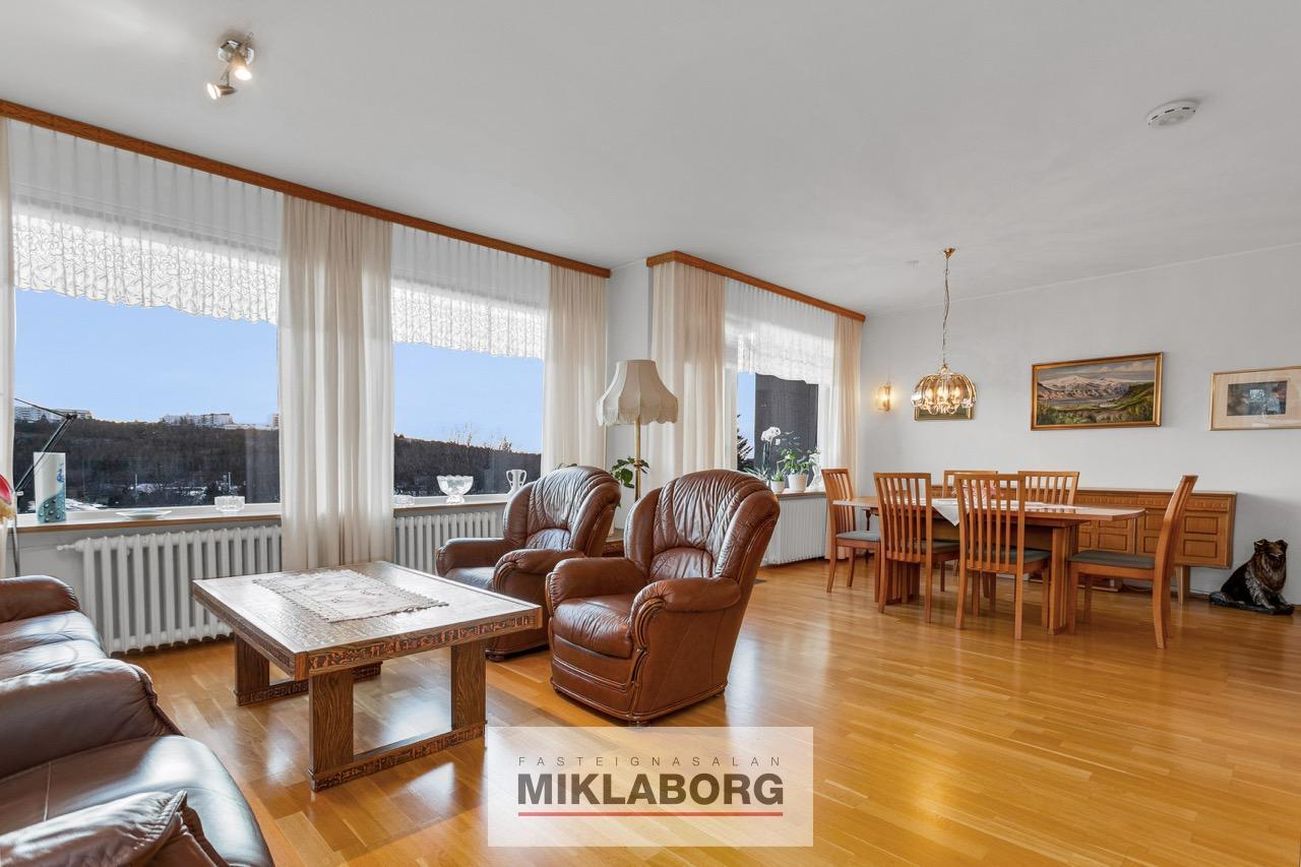 Hraunbær 2 - 0201, 110 Reykjavík