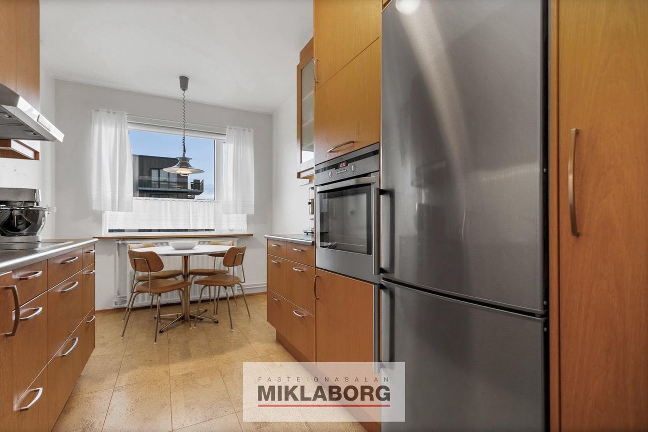 Hraunbær 2 - 0201, 110 Reykjavík