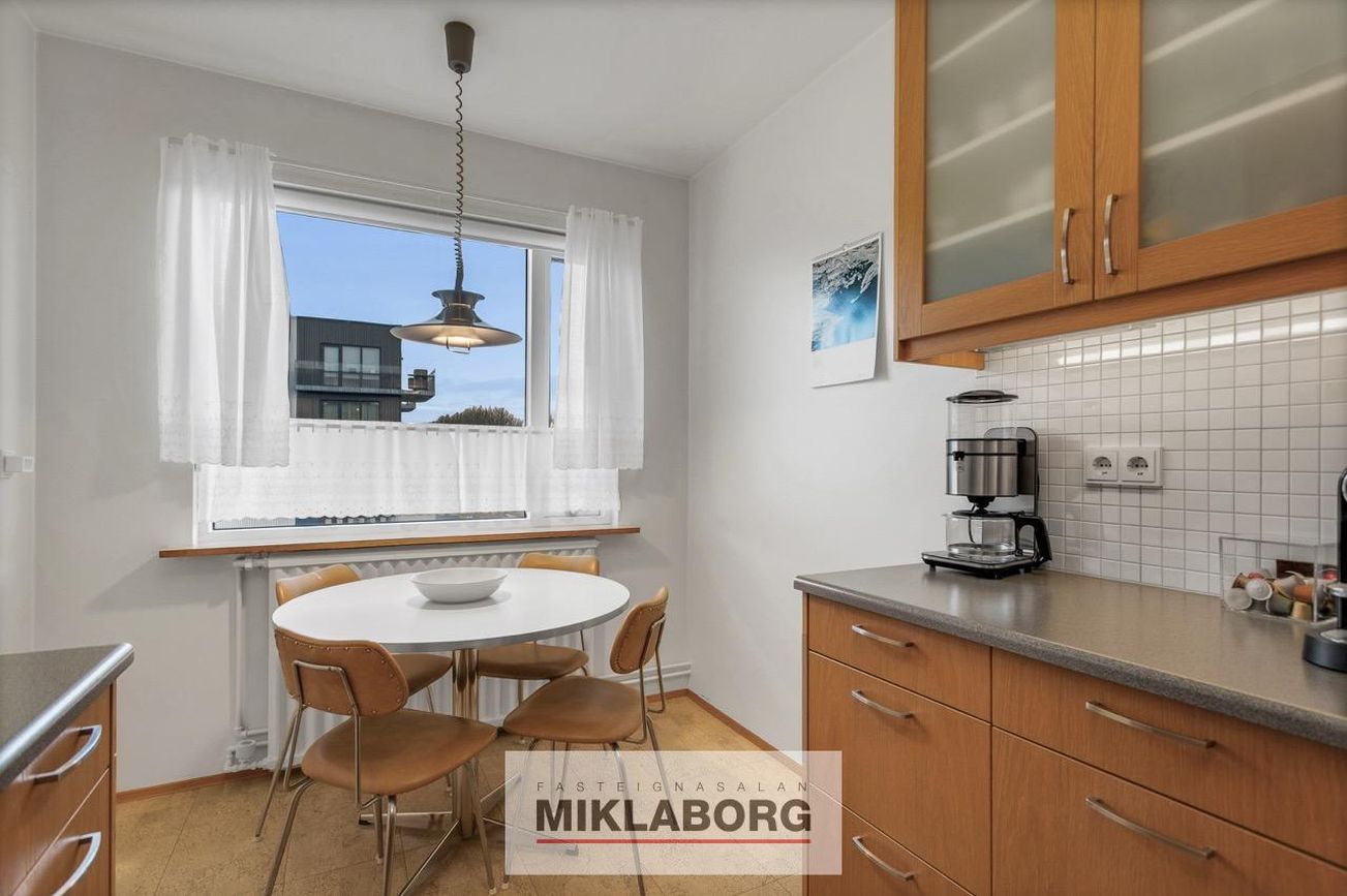 Hraunbær 2 - 0201, 110 Reykjavík