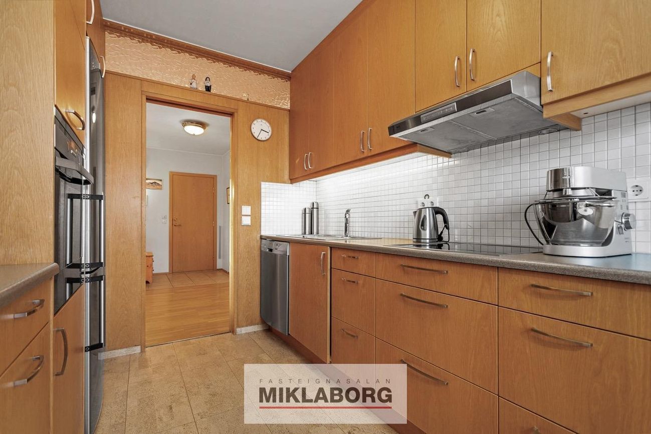 Hraunbær 2 - 0201, 110 Reykjavík