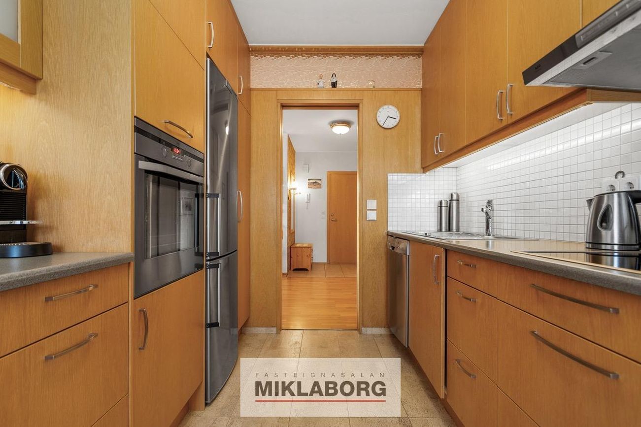 Hraunbær 2 - 0201, 110 Reykjavík