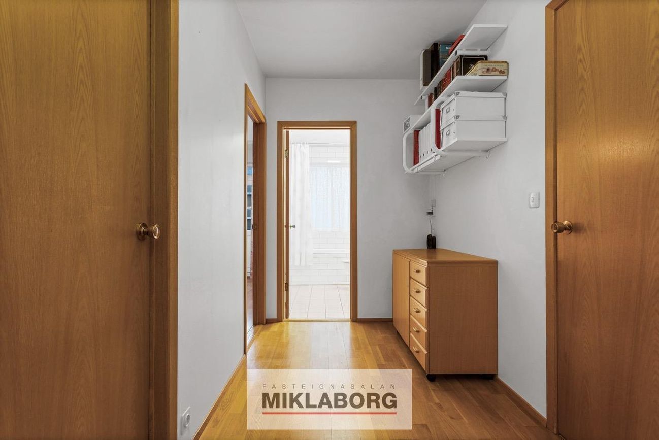 Hraunbær 2 - 0201, 110 Reykjavík