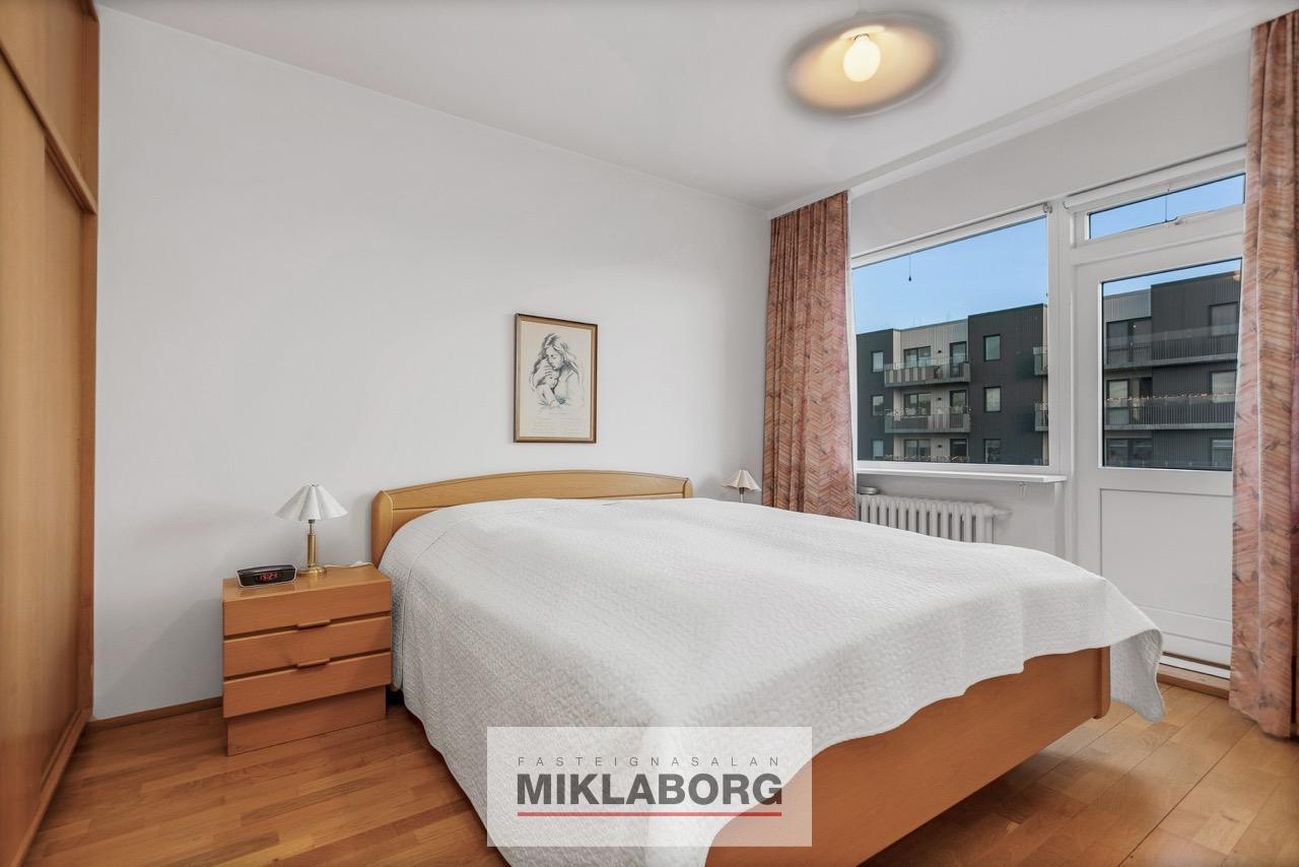 Hraunbær 2 - 0201, 110 Reykjavík