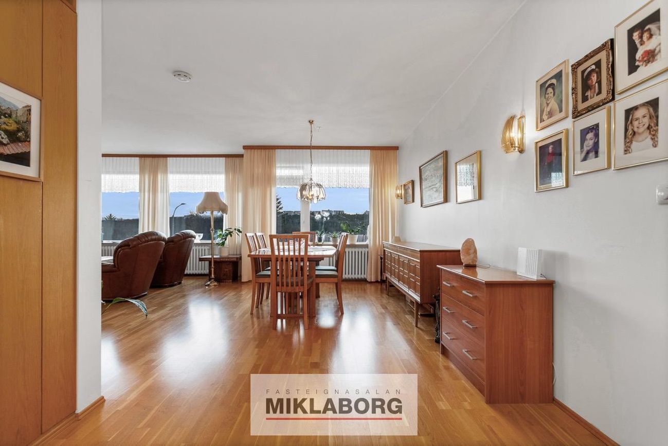 Hraunbær 2 - 0201, 110 Reykjavík