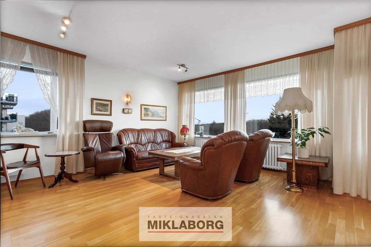 Hraunbær 2 - 0201, 110 Reykjavík