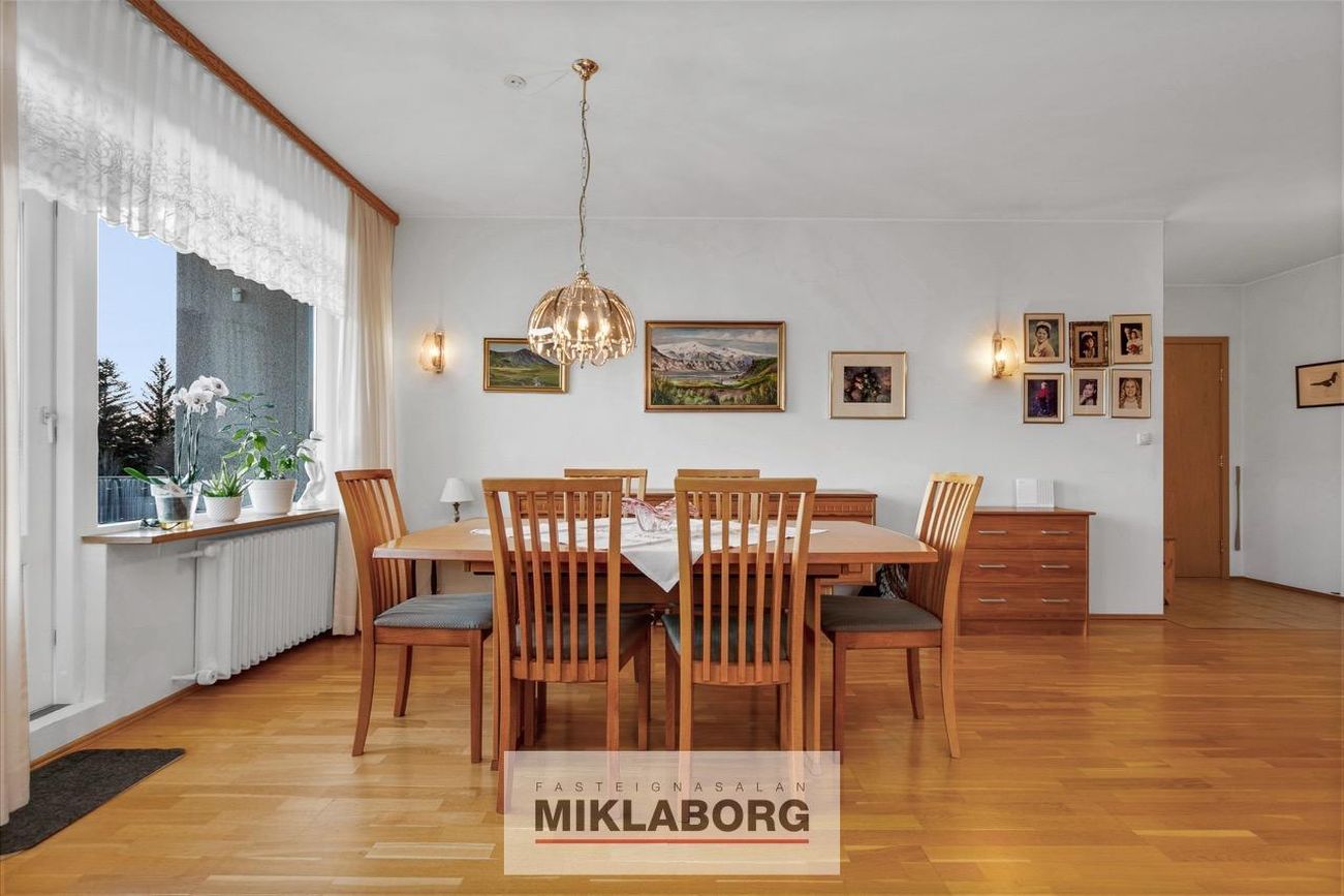 Hraunbær 2 - 0201, 110 Reykjavík