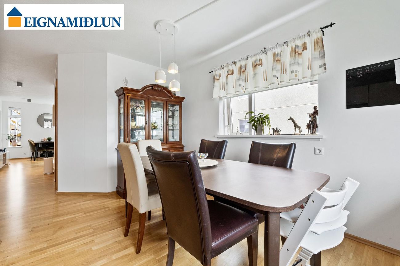 Silfurtún 8, 250 Sveitarfélagið Garður