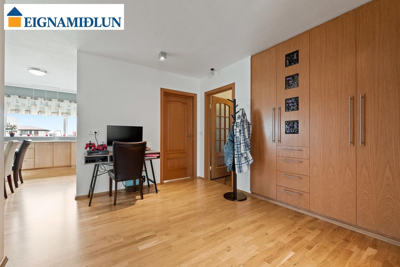 Silfurtún 8, 250 Sveitarfélagið Garður