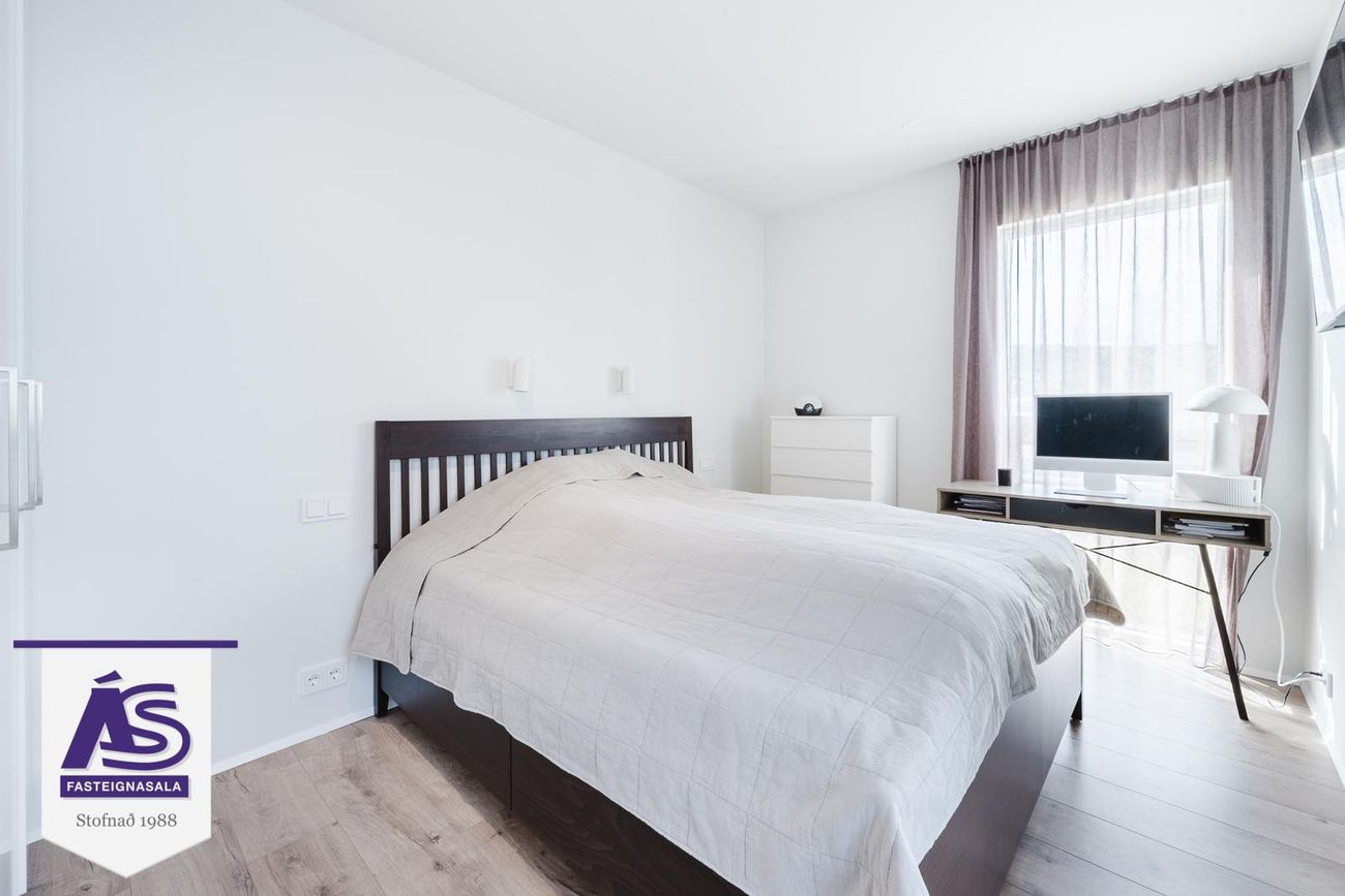 Áshamar 52, 221 Hafnarfjörður