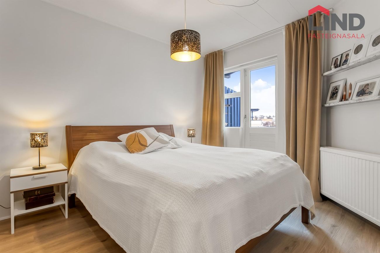 Smárabarð 2, 220 Hafnarfjörður