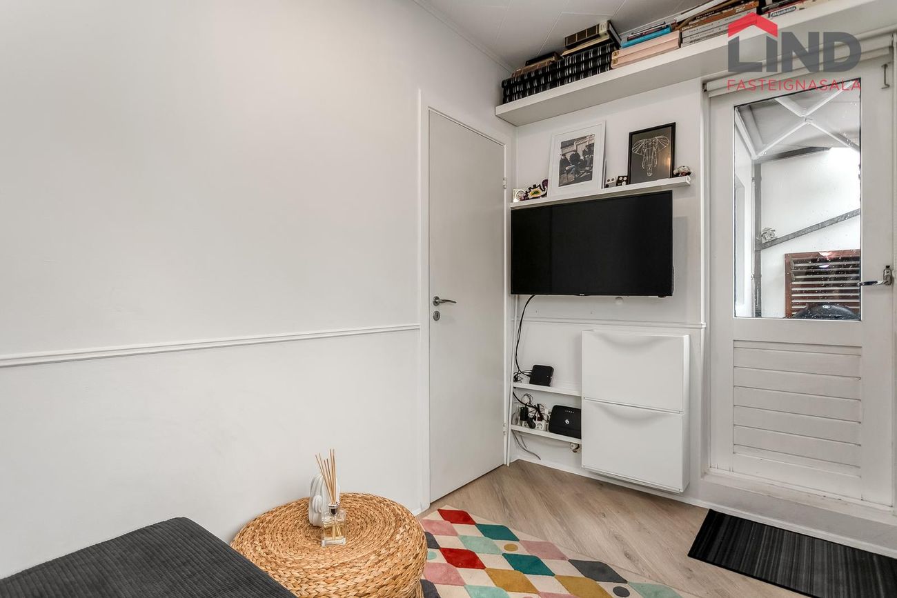 Smárabarð 2, 220 Hafnarfjörður