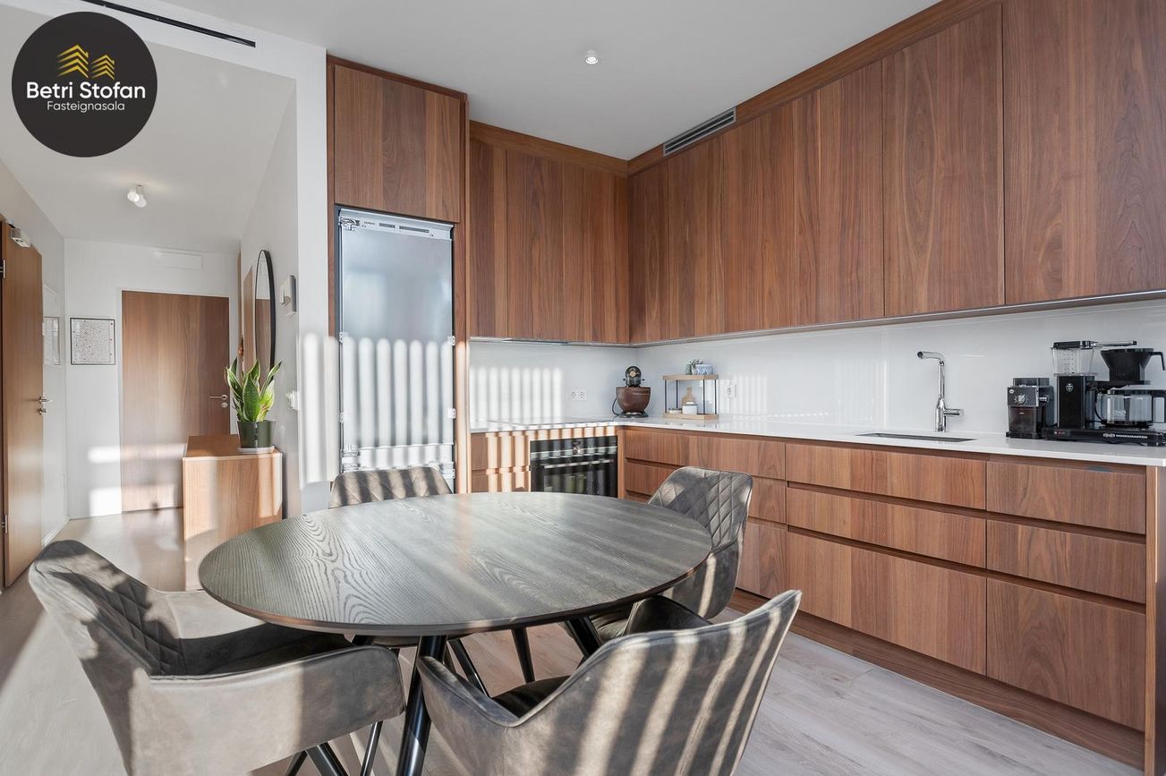Hallgerðargata 5, 105 Reykjavík