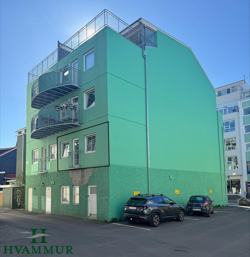 Hafnarstræti 100, 600 Akureyri