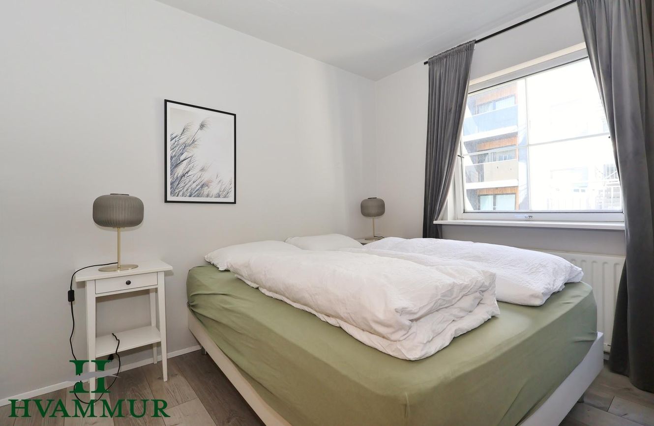 Hafnarstræti 100, 600 Akureyri