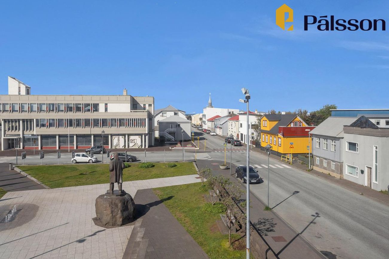 Kirkjubraut 2, 300 Akranes