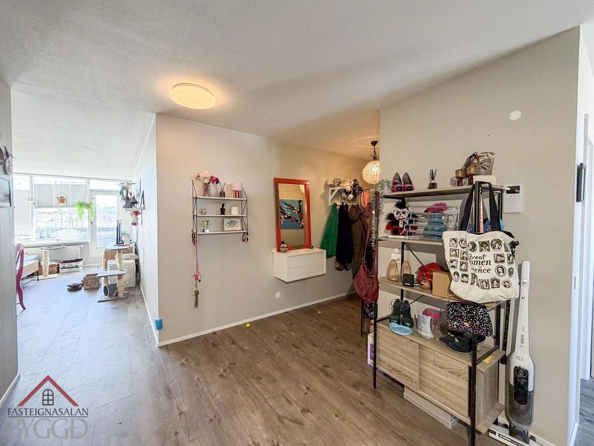 Tjarnarlundur 16, 600 Akureyri