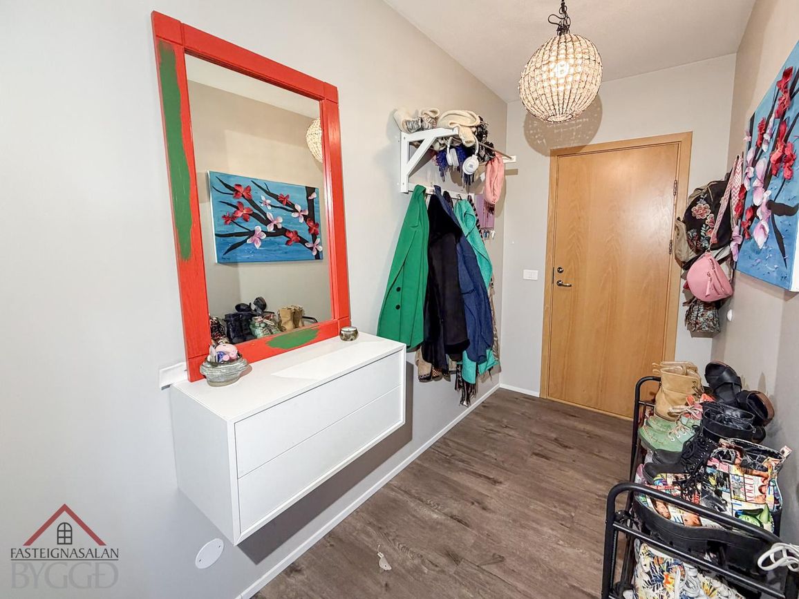 Tjarnarlundur 16, 600 Akureyri