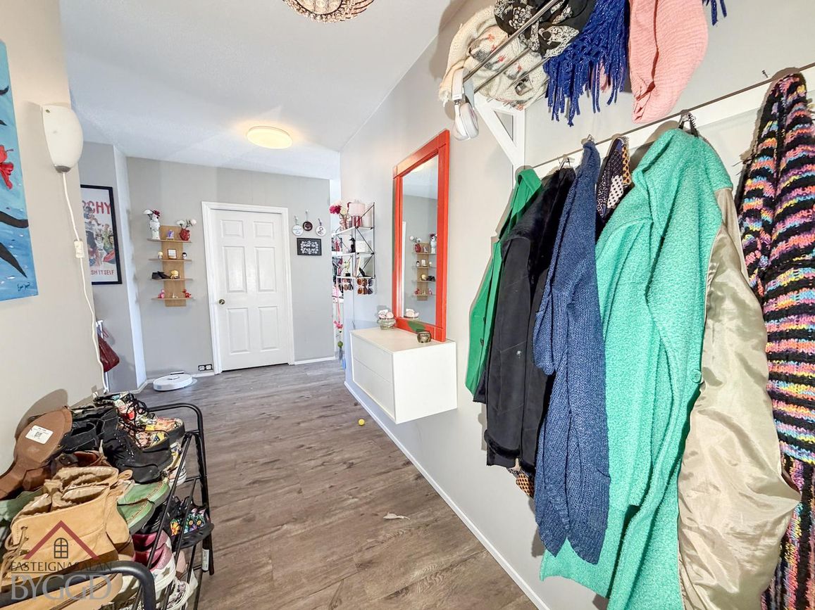 Tjarnarlundur 16, 600 Akureyri