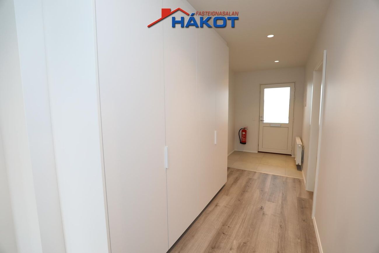 Asparskógar 18, 300 Akranes