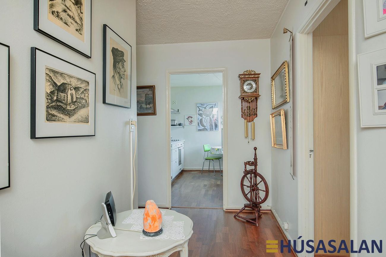 Eskihlíð 16, 105 Reykjavík