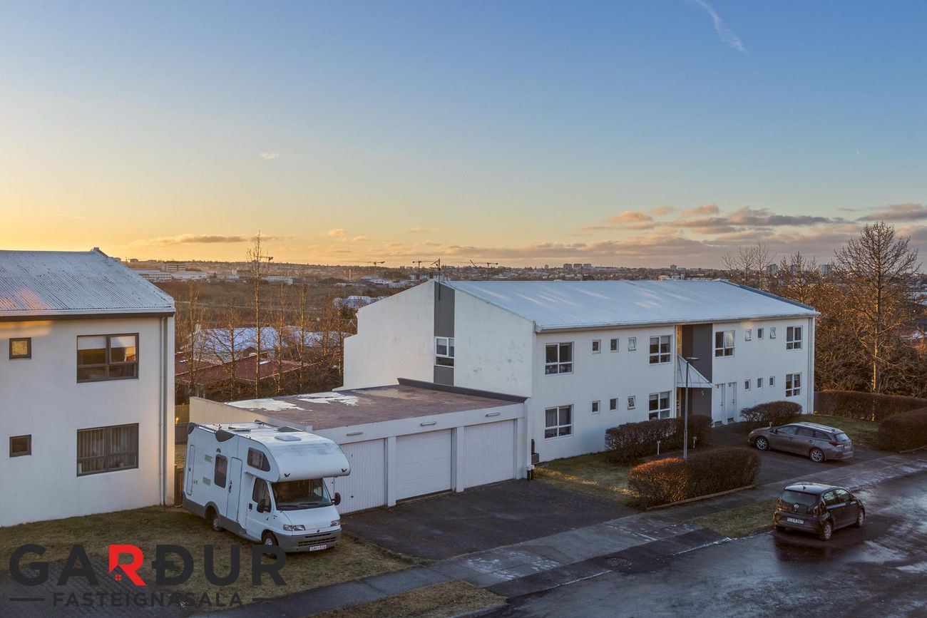 Frostafold 23, 112 Reykjavík