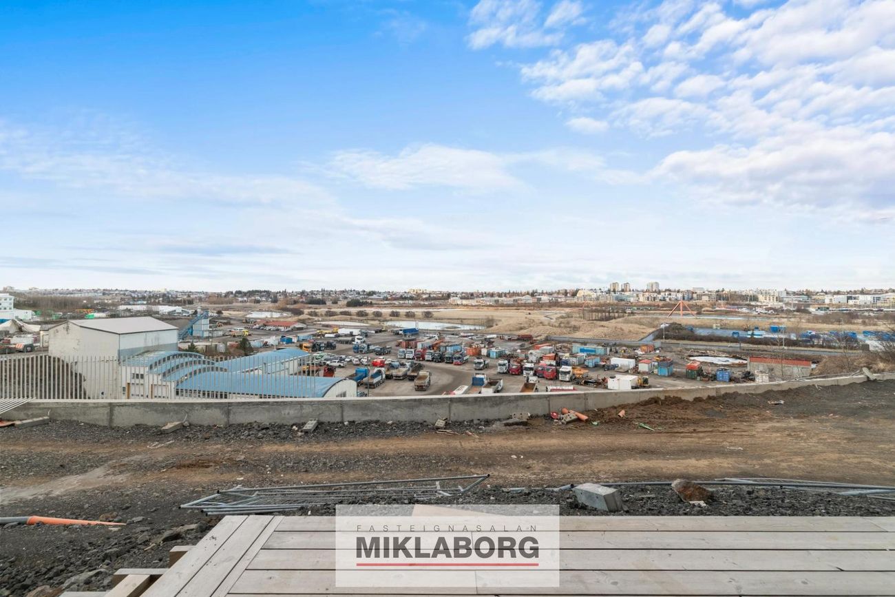 Eirhöfði 7A, 110 Reykjavík