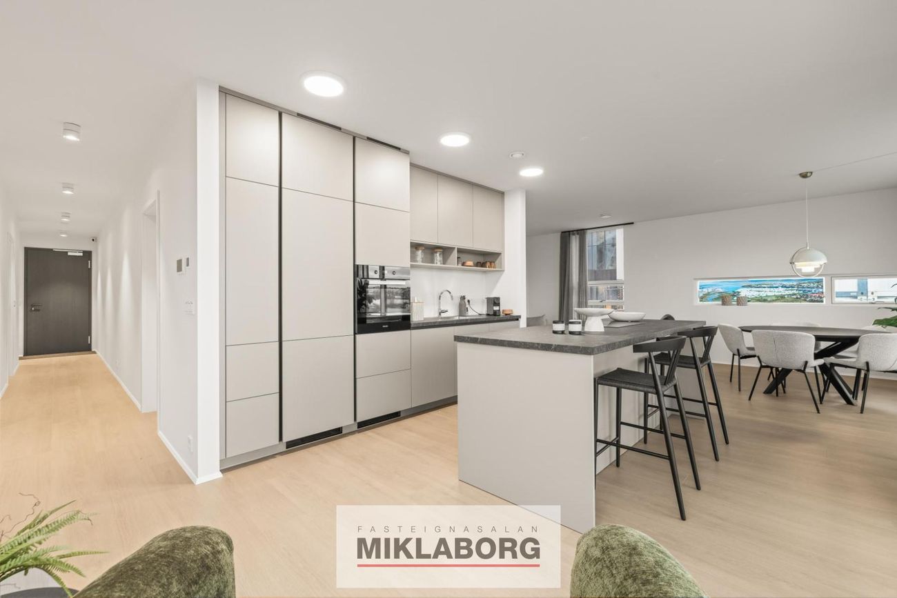 Eirhöfði 7A, 110 Reykjavík