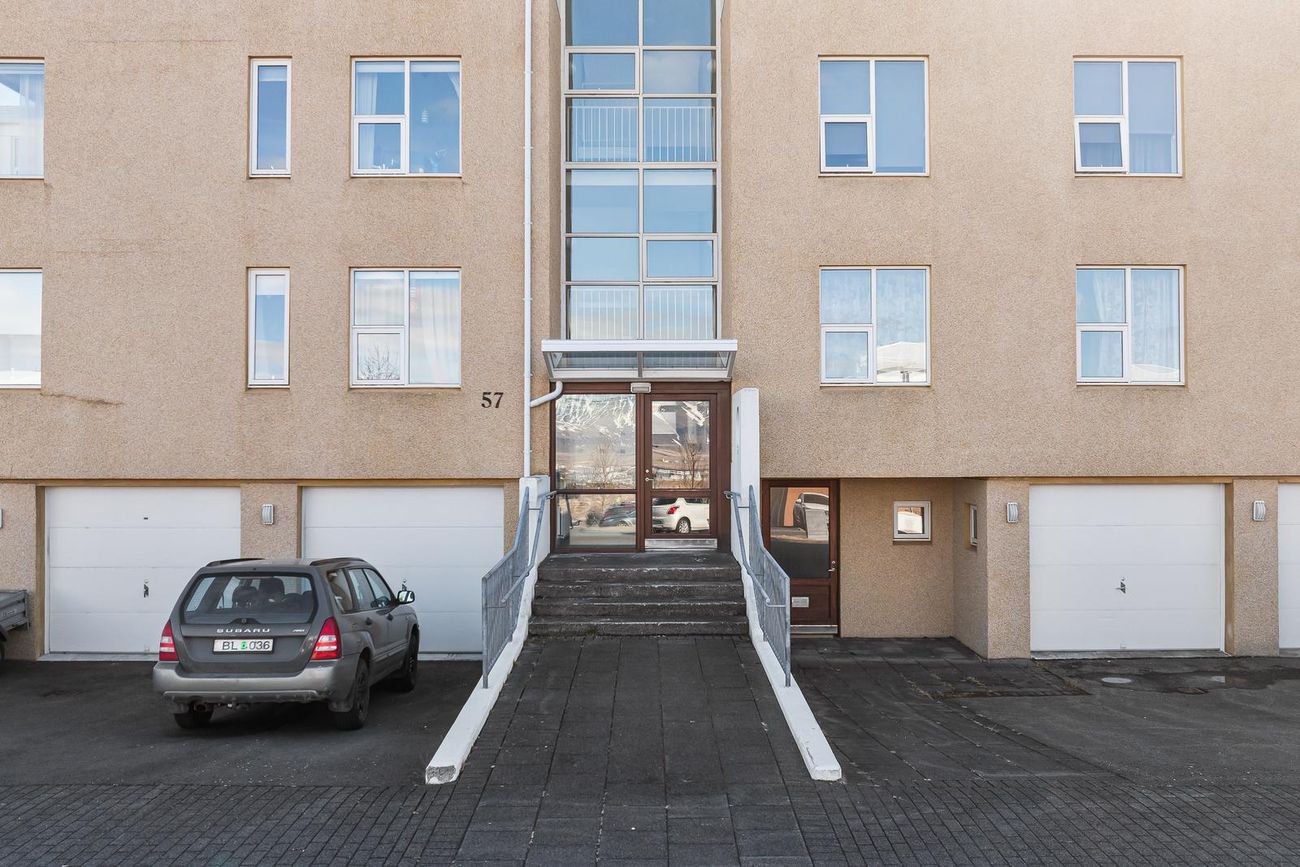 Kristnibraut 57, 113 Reykjavík