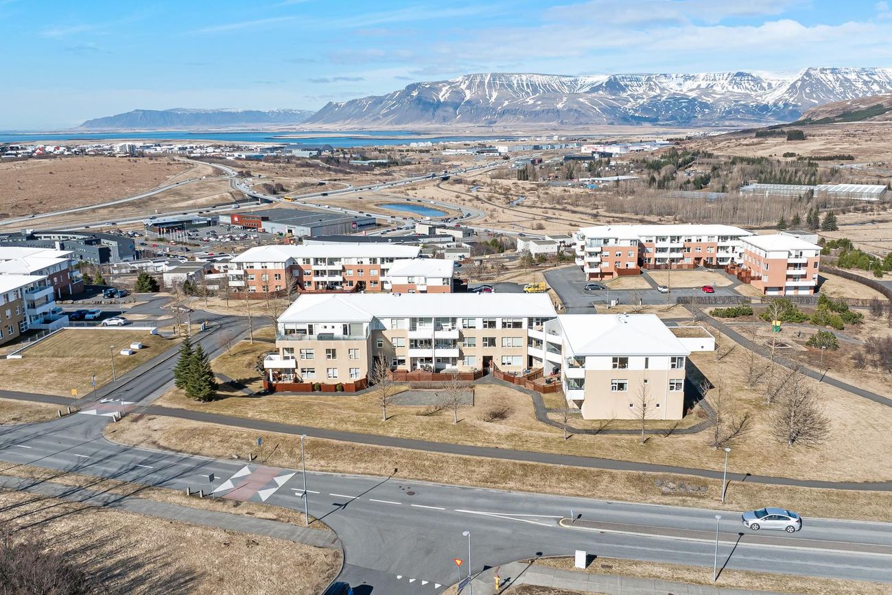 Kristnibraut 57, 113 Reykjavík