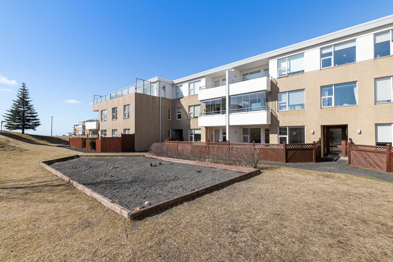 Kristnibraut 57, 113 Reykjavík