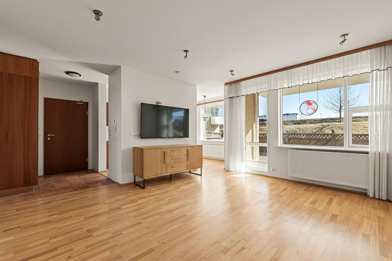 Kristnibraut 57, 113 Reykjavík