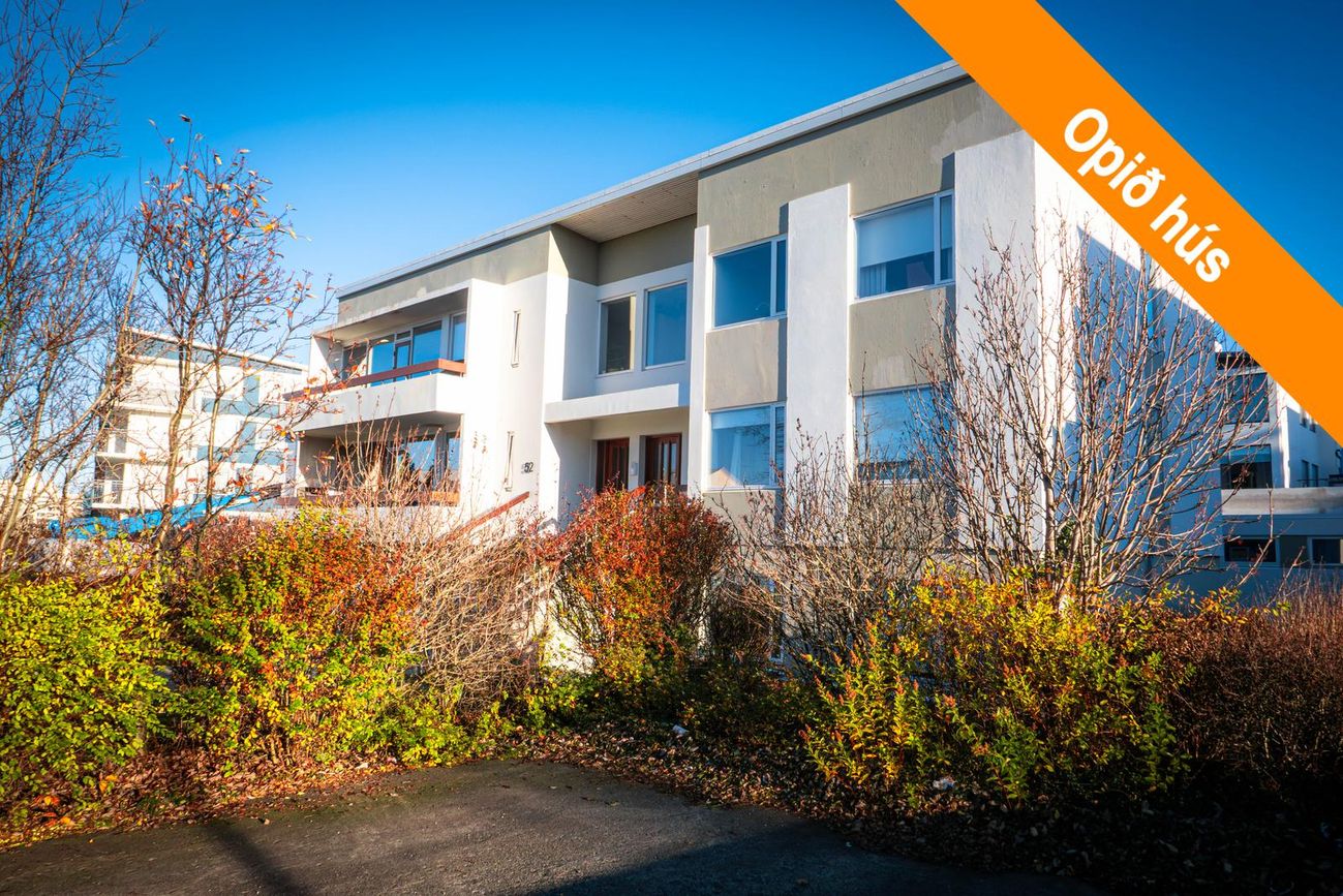 Hagamelur 52, 107 Reykjavík