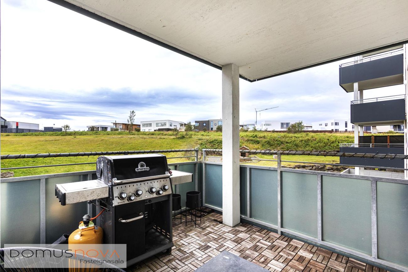 Ásakór 1, 203 Kópavogur