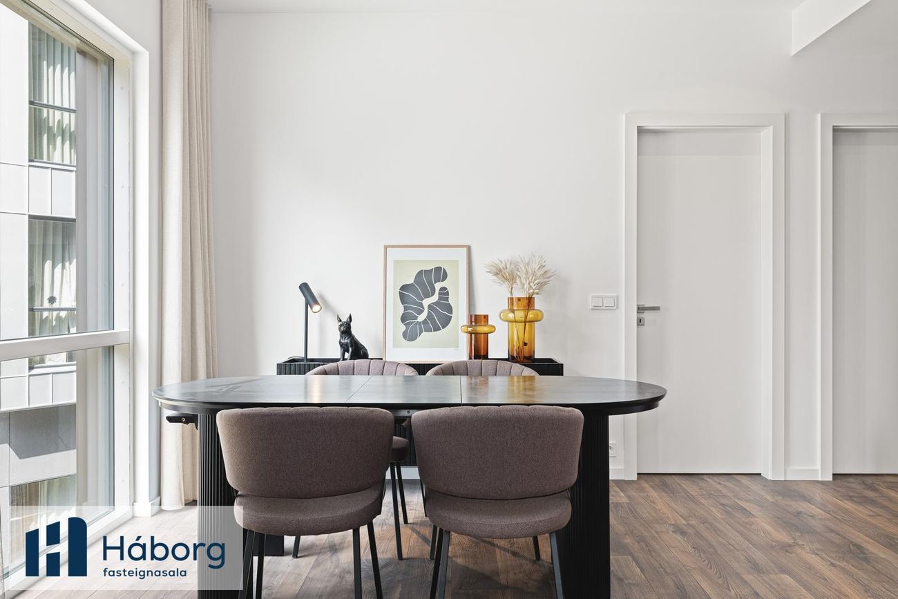 Grensásvegur 1F - 0601, 108 Reykjavík