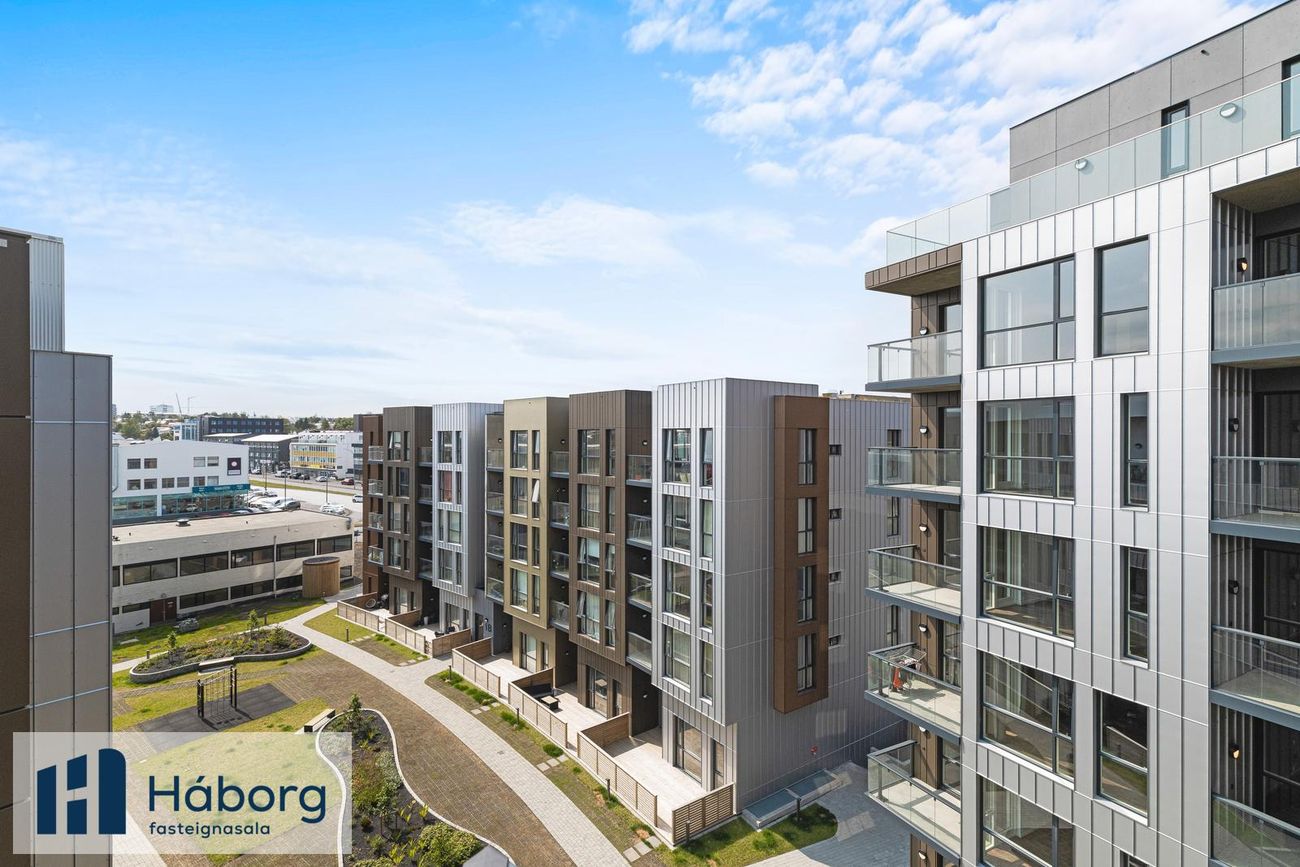 Grensásvegur 1F - 0601, 108 Reykjavík