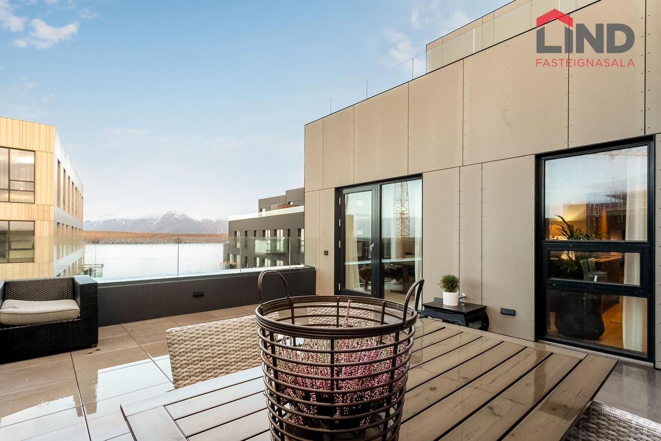 Jöfursbás 5D, 112 Reykjavík