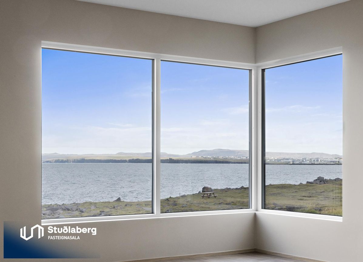 Pósthússtræti 9 - 0103, 230 Reykjanesbær