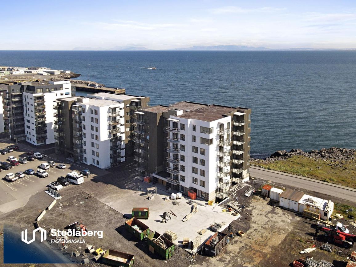 Pósthússtræti 9 - 0103, 230 Reykjanesbær