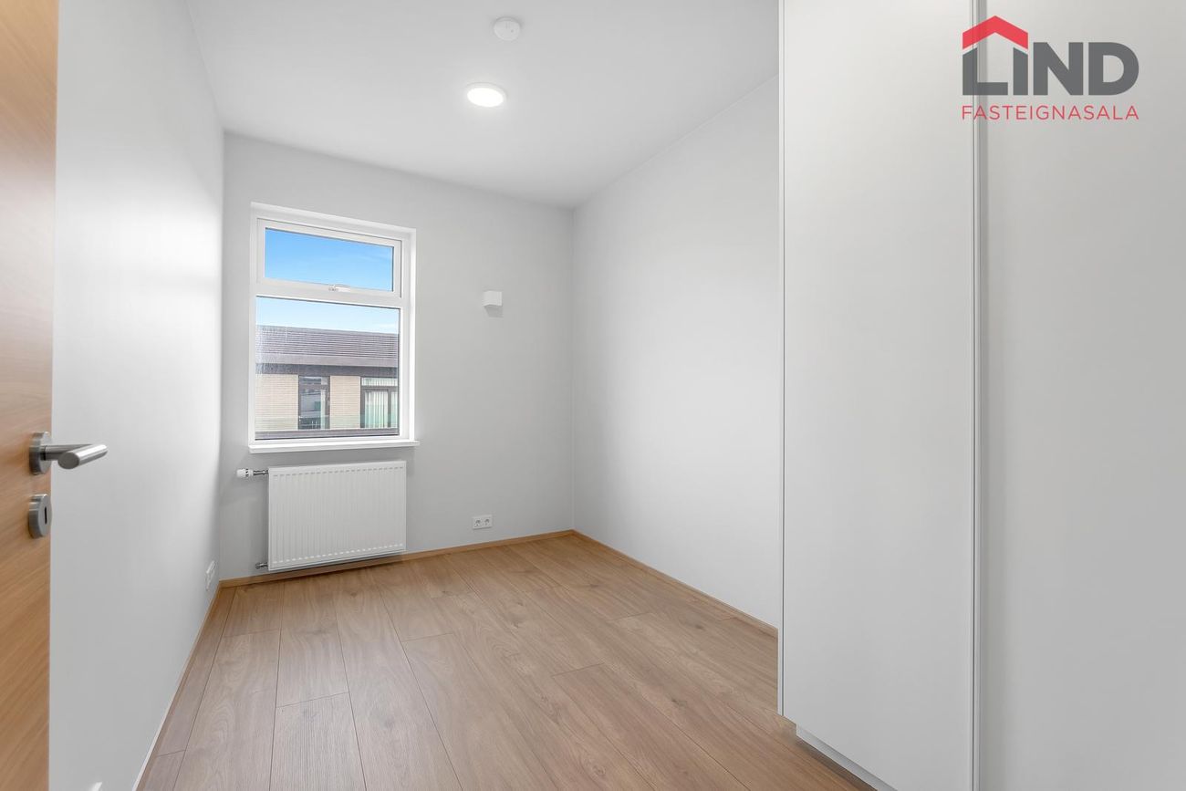 Fálkahlíð 5 - 0326, 102 Reykjavík