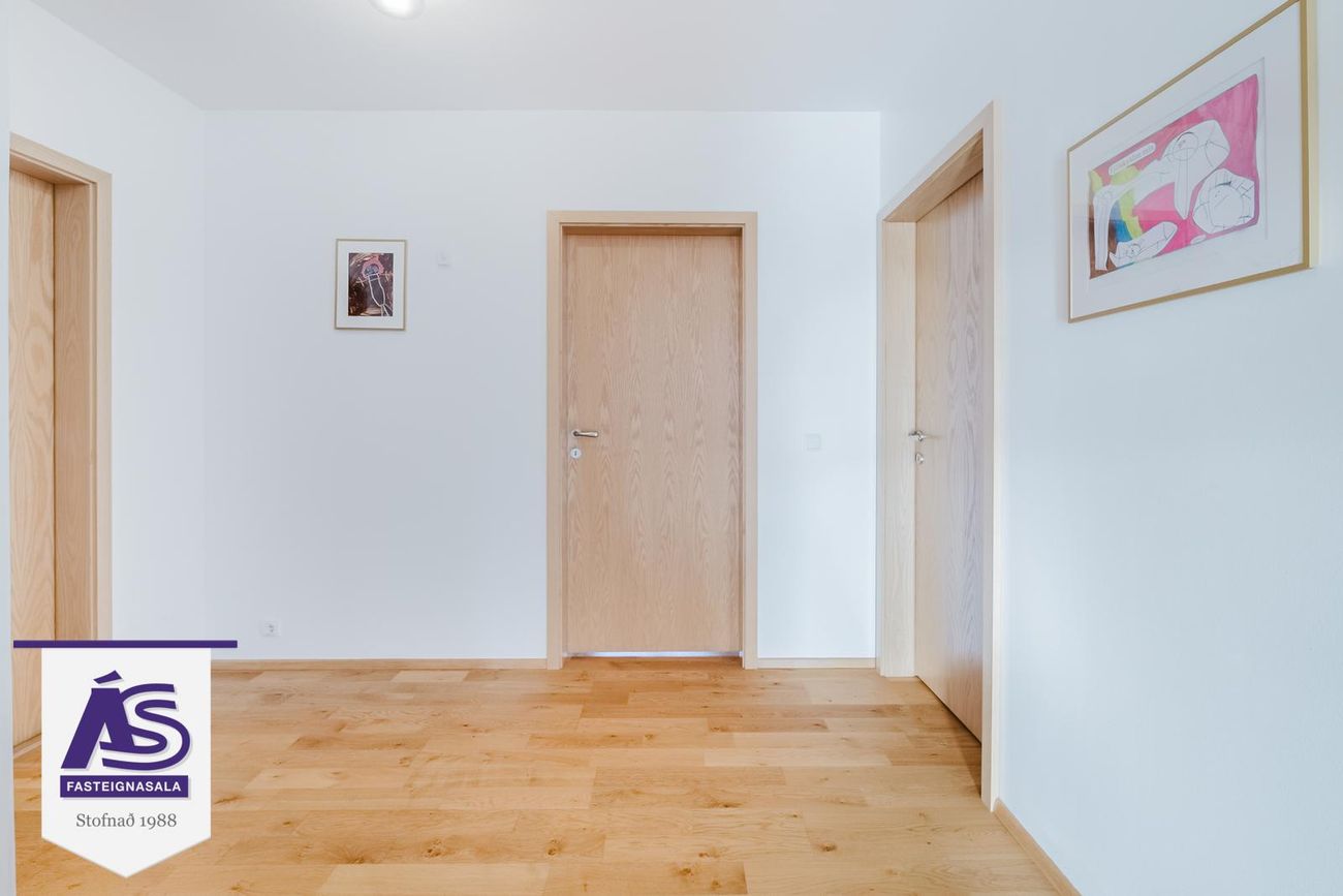 Drekavellir 8 - 0202, 221 Hafnarfjörður