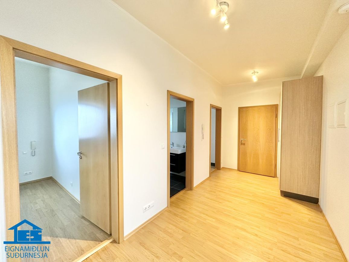 Tjarnabraut 14, 260 Reykjanesbær